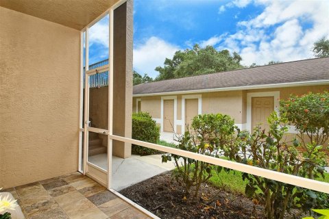 Condo in Sarasota, Florida, 2 bedrooms  № 2393766 - photo 6