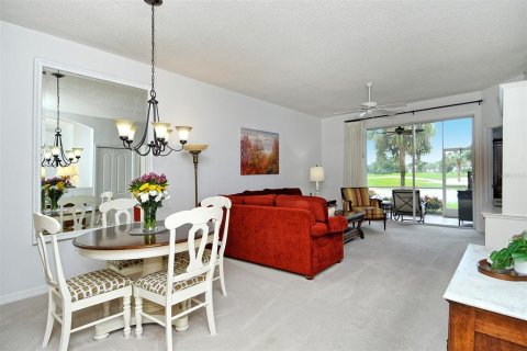 Condo in Sarasota, Florida, 2 bedrooms  № 2393766 - photo 9