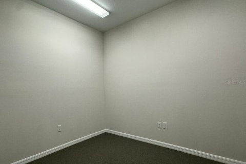 Propiedad comercial en alquiler en Lutz, Florida, 105.35 m2 № 1751049 - foto 11