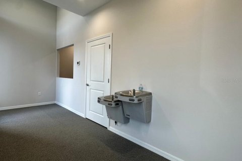 Propiedad comercial en alquiler en Lutz, Florida, 105.35 m2 № 1751049 - foto 16