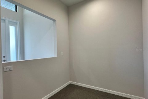 Propiedad comercial en alquiler en Lutz, Florida, 105.35 m2 № 1751049 - foto 7