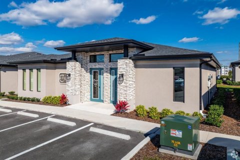Propiedad comercial en alquiler en Lutz, Florida, 105.35 m2 № 1751049 - foto 3