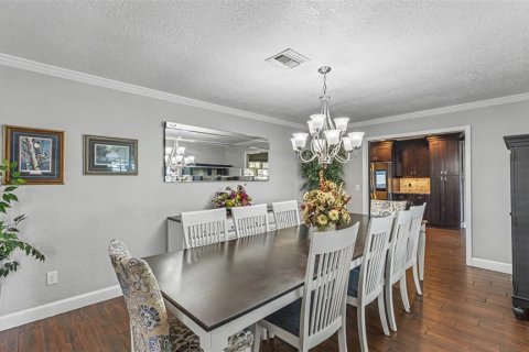 Villa ou maison à vendre à Auburndale, Floride: 4 chambres, 267 m2 № 2435193 - photo 8