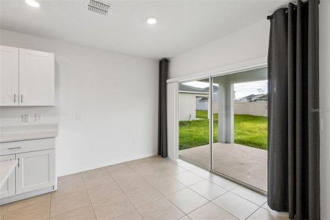 Villa ou maison à louer à Haines City, Floride: 3 chambres, 171.87 m2 № 2416738 - photo 4