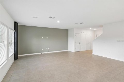 Villa ou maison à louer à Haines City, Floride: 3 chambres, 171.87 m2 № 2416738 - photo 2