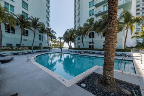 Copropriété à louer à Miami, Floride: 2 chambres, 109.62 m2 № 2385146 - photo 28