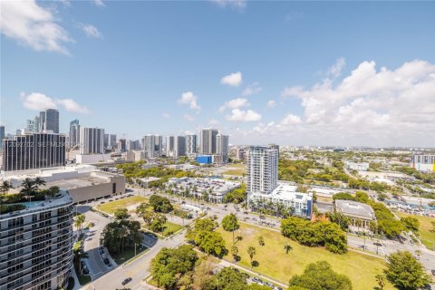 Copropriété à louer à Miami, Floride: 2 chambres, 109.62 m2 № 2385146 - photo 18