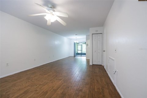 Copropriété à vendre à Gainesville, Floride: 2 chambres, 87.14 m2 № 1907346 - photo 21