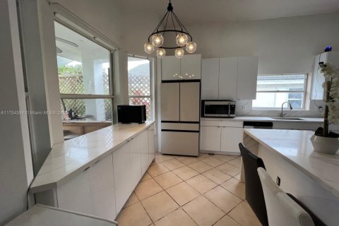 Casa en venta en Wellington, Florida, 5 dormitorios, 242.29 m2 № 1692214 - foto 21