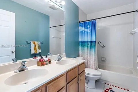 Casa en venta en Wellington, Florida, 5 dormitorios, 242.29 m2 № 1692214 - foto 3