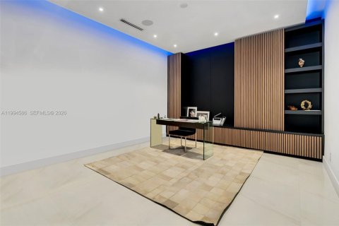 Casa en venta en Southwest Ranches, Florida, 6 dormitorios, 751.39 m2 № 2056343 - foto 24