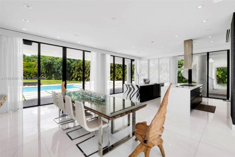 Casa en venta en Southwest Ranches, Florida, 6 dormitorios, 751.39 m2 № 2056343 - foto 14