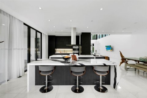 Casa en venta en Southwest Ranches, Florida, 6 dormitorios, 751.39 m2 № 2056343 - foto 15