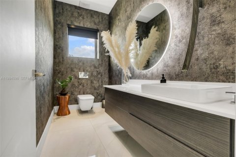 Casa en venta en Southwest Ranches, Florida, 6 dormitorios, 751.39 m2 № 2056343 - foto 25