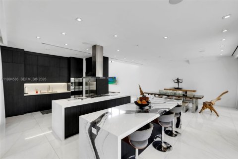 Casa en venta en Southwest Ranches, Florida, 6 dormitorios, 751.39 m2 № 2056343 - foto 16