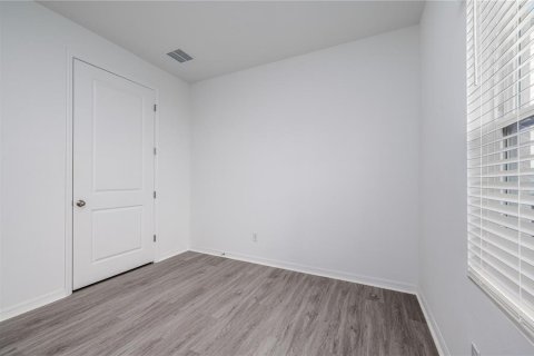 Casa en venta en Davenport, Florida, 4 dormitorios, 175.59 m2 № 2215526 - foto 15