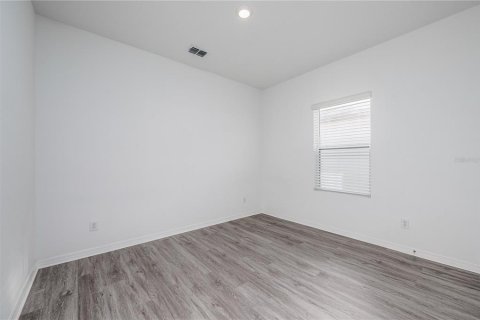 Casa en venta en Davenport, Florida, 4 dormitorios, 175.59 m2 № 2215526 - foto 10