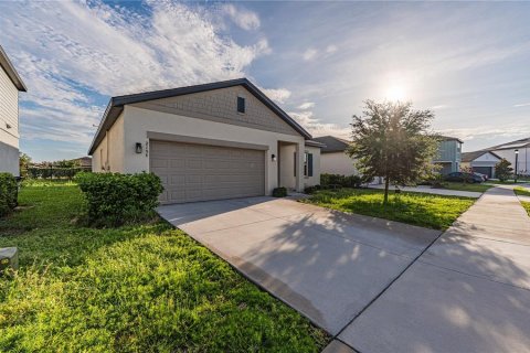 Casa en venta en Davenport, Florida, 4 dormitorios, 175.59 m2 № 2215526 - foto 2