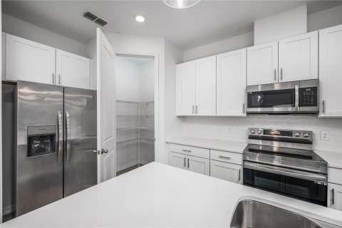 Casa en venta en Davenport, Florida, 4 dormitorios, 175.59 m2 № 2215526 - foto 20