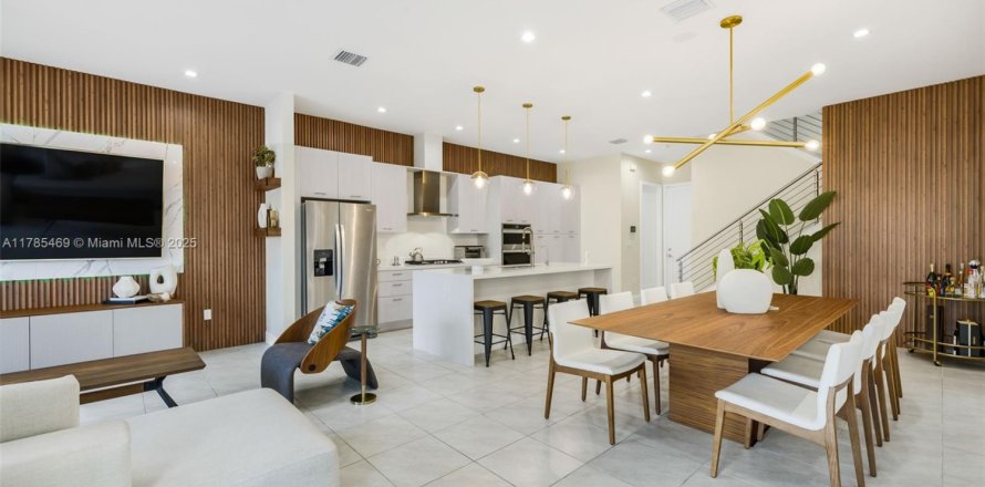Villa ou maison à Doral, Floride 3 chambres, 200.48 m2 № 1939487