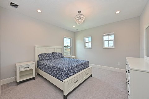 House in Lakewood Ranch, Florida 5 bedrooms, 349.96 sq.m. № 1791816 - photo 26