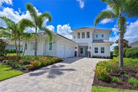 House in Lakewood Ranch, Florida 5 bedrooms, 349.96 sq.m. № 1791816 - photo 1