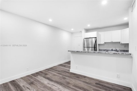 Appartement à louer à Miami, Floride: 3 chambres, 60.39 m2 № 2172967 - photo 9