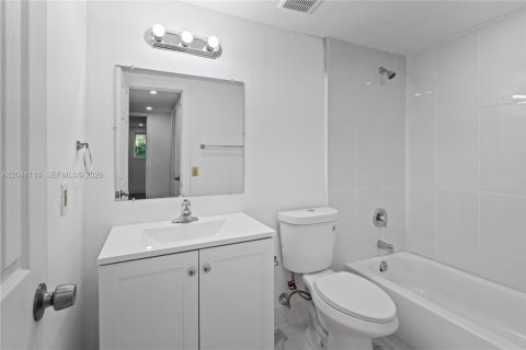 Appartement à louer à Miami, Floride: 3 chambres, 60.39 m2 № 2172967 - photo 8