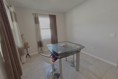Villa ou maison à louer à Ocala, Floride: 4 chambres, 264.12 m2 № 2217334 - photo 11