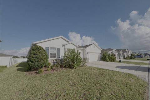 Villa ou maison à louer à Ocala, Floride: 4 chambres, 264.12 m2 № 2217334 - photo 2