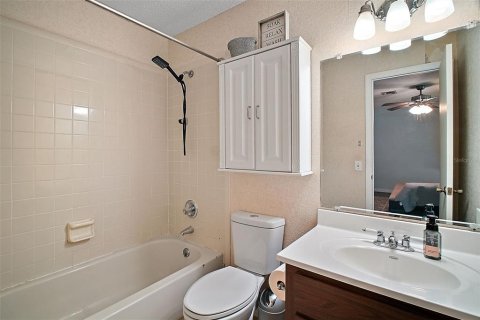 House in Ocala, Florida 3 bedrooms, 137.03 sq.m. № 1877451 - photo 13