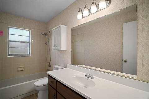 House in Ocala, Florida 3 bedrooms, 137.03 sq.m. № 1877451 - photo 14