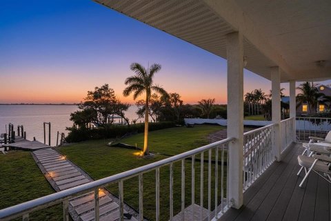 Casa en venta en Bradenton, Florida, 4 dormitorios, 235.69 m2 № 2204465 - foto 3
