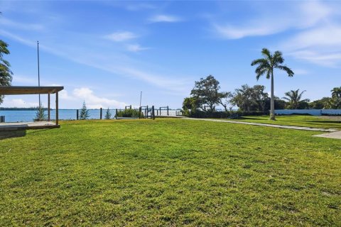 Casa en venta en Bradenton, Florida, 4 dormitorios, 235.69 m2 № 2204465 - foto 9