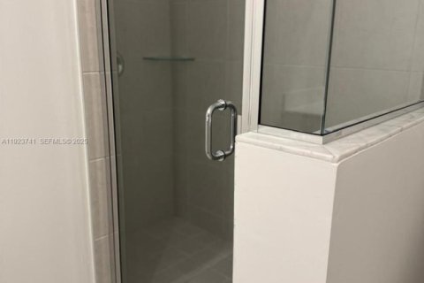 Снять в аренду виллу или дом в Пемброк-Пайнс, Флорида 3 спальни, 166.02м2, № 2035007 - фото 10