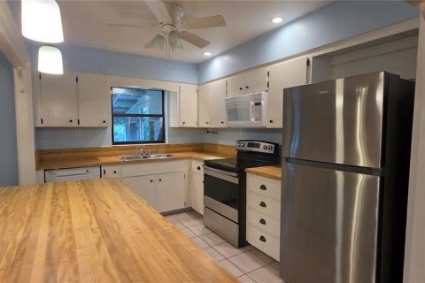 Villa ou maison à louer à High Springs, Floride: 2 chambres, 111.11 m2 № 2324320 - photo 5