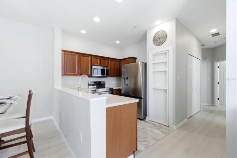 Condo in Sarasota, Florida, 2 bedrooms  № 2093187 - photo 18