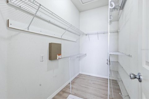 Condo in Sarasota, Florida, 2 bedrooms  № 2093187 - photo 24