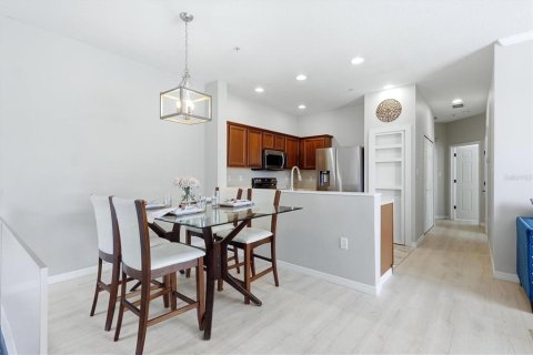 Condo in Sarasota, Florida, 2 bedrooms  № 2093187 - photo 15