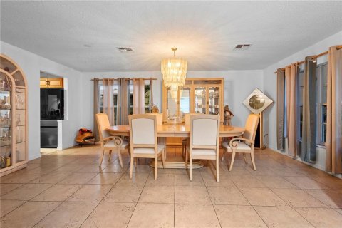 Casa en venta en Orlando, Florida, 6 dormitorios, 316.89 m2 № 1898916 - foto 2