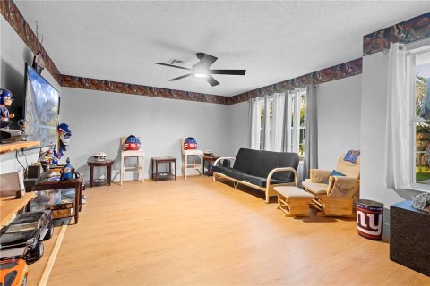 Casa en venta en Orlando, Florida, 6 dormitorios, 316.89 m2 № 1898916 - foto 19