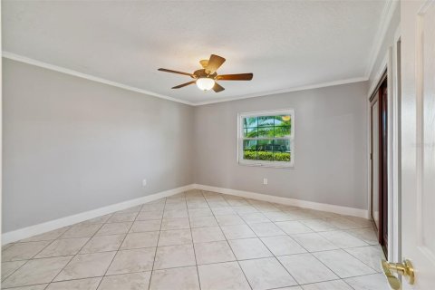 House in Port Richey, Florida 2 bedrooms, 163.69 sq.m. № 2120353 - photo 26