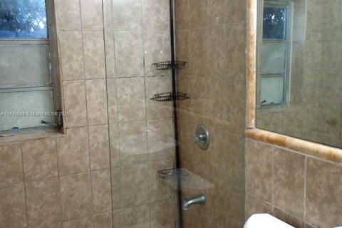 Casa en venta en Miami, Florida, 3 dormitorios, 109.25 m2 № 1830873 - foto 10