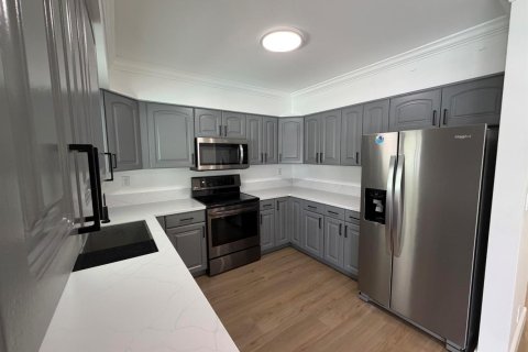 Appartement à louer à Boca Raton, Floride: 2 chambres, 139.35 m2 № 2285902 - photo 7