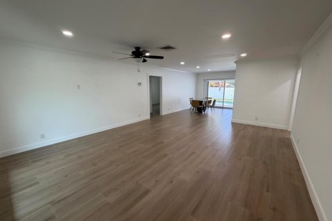 Appartement à louer à Boca Raton, Floride: 2 chambres, 139.35 m2 № 2285902 - photo 4