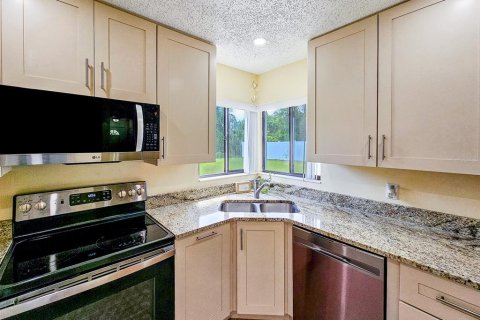 Villa ou maison à vendre à Palm Coast, Floride: 3 chambres, 121.05 m2 № 1786314 - photo 12