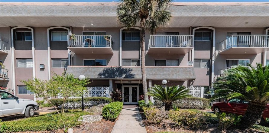 Condominio en Tampa, Florida, 1 dormitorio  № 1866762