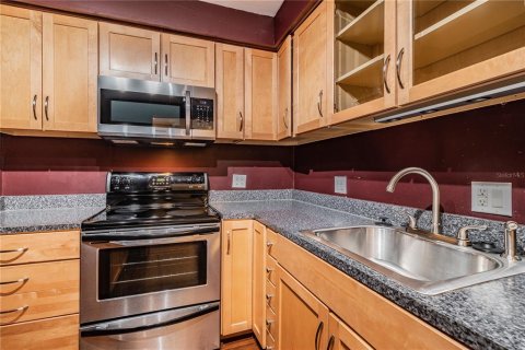 Condominio en venta en Tampa, Florida, 1 dormitorio, 61.97 m2 № 1866762 - foto 2