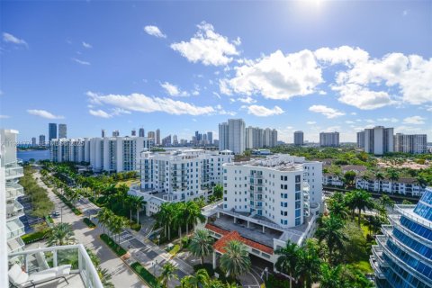 Condo in Aventura, Florida, 2 bedrooms  № 1994278 - photo 8
