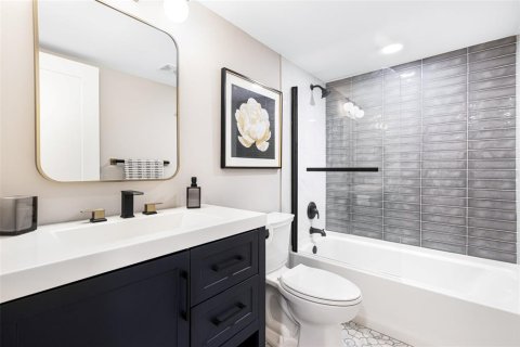 Adosado en alquiler en Fort Myers, Florida, 2 dormitorios, 117.61 m2 № 1564369 - foto 10